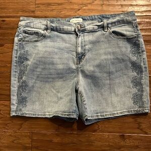 Lane Bryant Denim Shorts Size 18